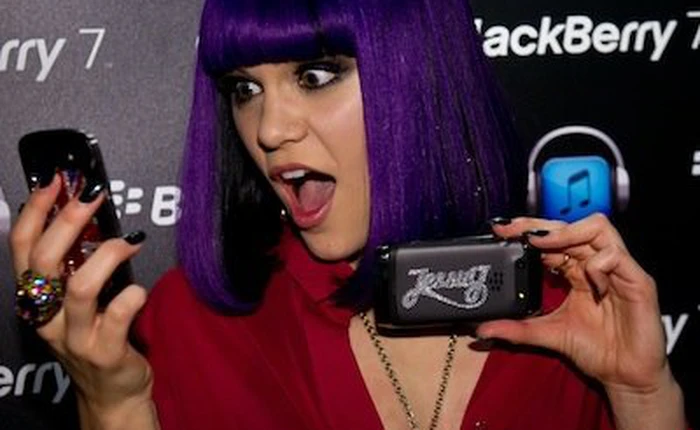 Cổ phiếu RIM tiếp tục mất giá