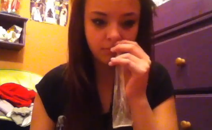 Thiếu nữ đua nhau hít bao cao su