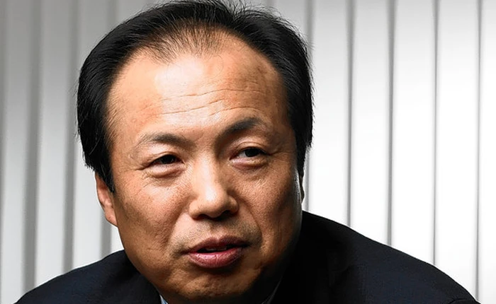 Samsung thừa nhận sai lầm, ngừng "ném đá" HTC