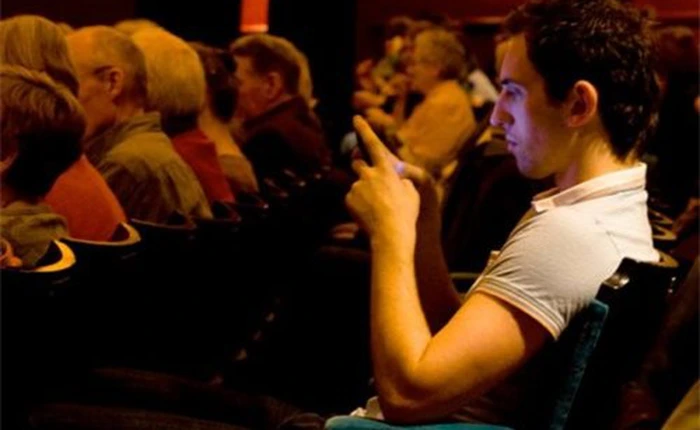 Facebook, Google, smartphone khiến con người ngày càng thô lỗ