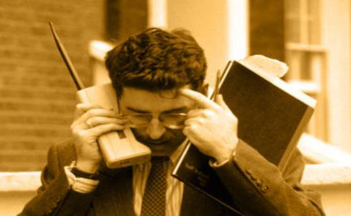 Cuộc thi "Viết về một huyền thoại trong tôi"