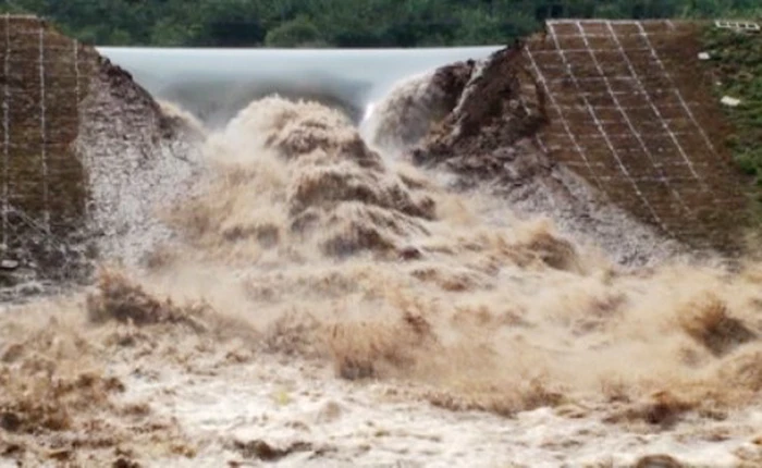 Thảm họa thiên nhiên lũ lụt, sự giận dữ của tự nhiên