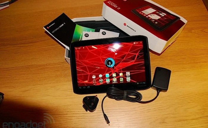 [Cảm nhận] Motorola Xoom 2 mỏng ngang iPad 2