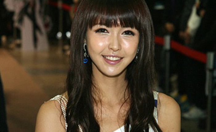 Tràn ngập girl xinh ngày G-Star 2010 mở cửa