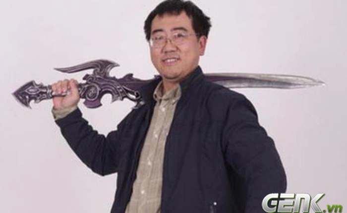 Đốt 450 triệu VNĐ để làm một thanh kiếm "giả"