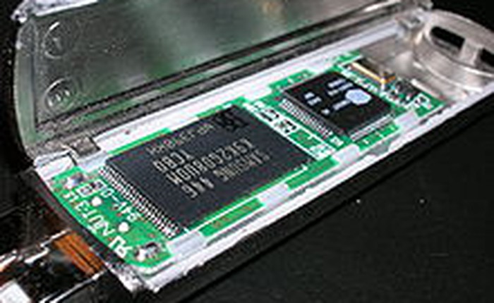 Bộ nhớ flash “tự làm nóng, tự phục hồi” có khả năng tồn tại qua 100 triệu chu kì