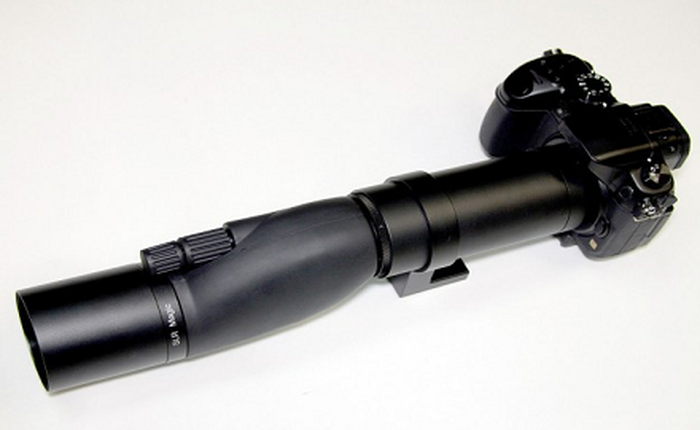 Lạ mắt ống kính SLR Magic Monster Lens II 