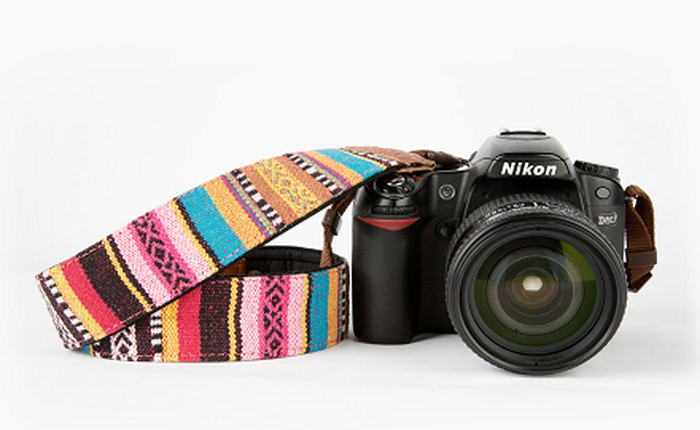 Tổng hợp 10 dây đeo máy ảnh "màu mè"