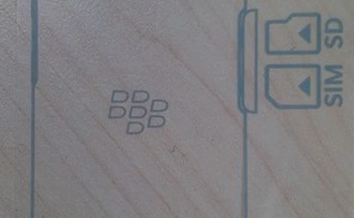 Lộ diện smartphone BlackBerry 10 giá rẻ