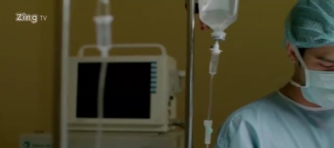 Hậu Duệ Mặt Trời bản Việt lại bị b&oacute;c th&ecirc;m một loạt sạn chứng tỏ sự cẩu thả - Ảnh 3.