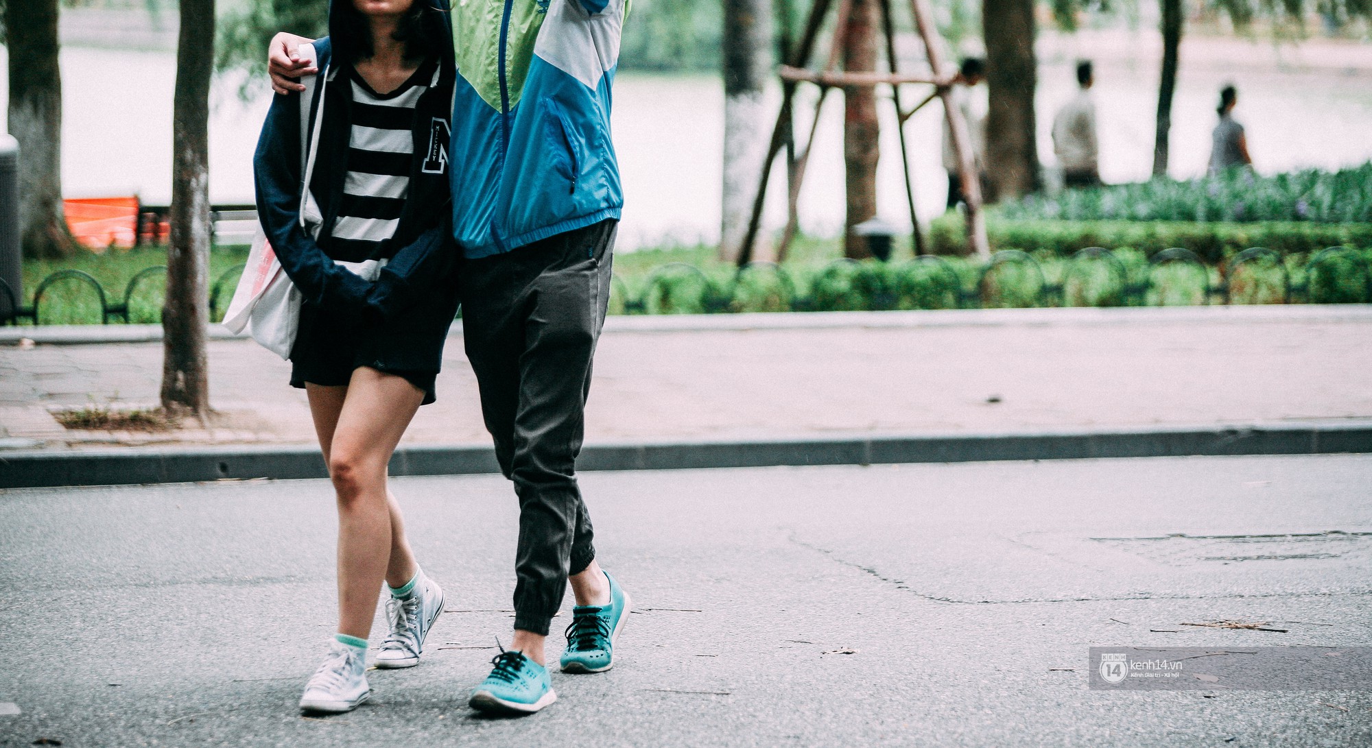 Cư d&acirc;n mạng: Ơn giời, cuối c&ugrave;ng H&agrave; Nội cũng c&oacute; gi&oacute; m&ugrave;a, lần n&agrave;y lạnh thật rồi! - Ảnh 4.