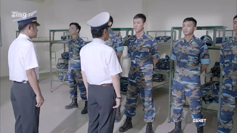 &ldquo;Hậu Duệ Mặt Trời&rdquo; phi&ecirc;n bản Việt: Một bản sao ngớ ngẩn, v&ocirc; số lỗi nguy hại - Ảnh 3.