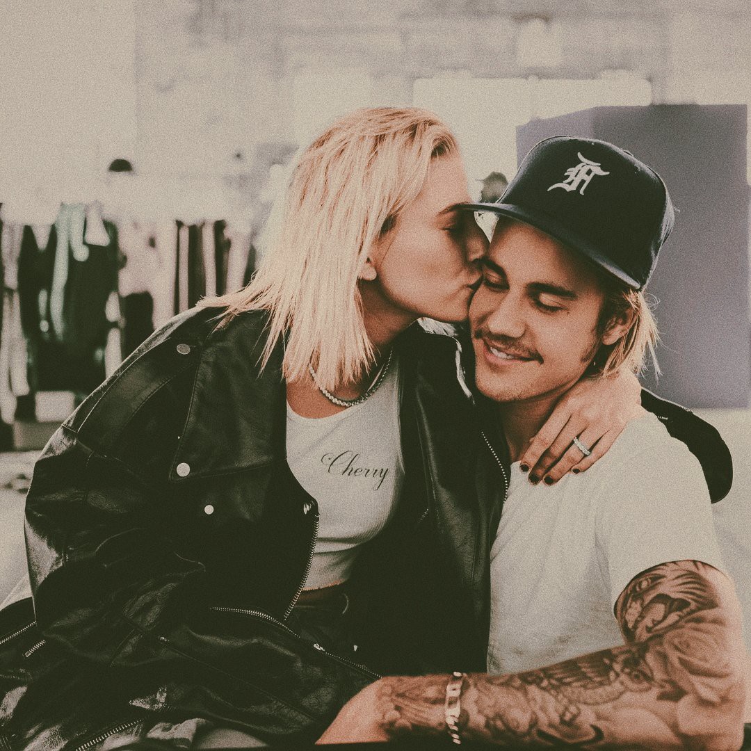 X&ocirc;n xao h&igrave;nh ảnh Hailey Baldwin đi thử v&aacute;y cưới để chuẩn bị l&agrave;m c&ocirc; d&acirc;u xinh đẹp của Justin Bieber - Ảnh 2.