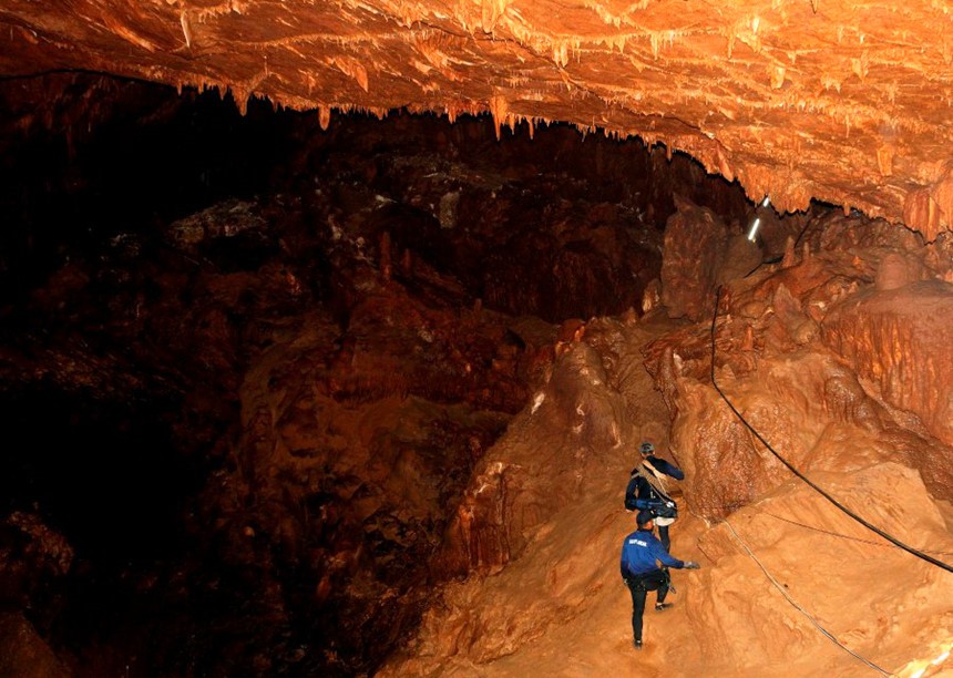 Tại sao đội b&oacute;ng Th&aacute;i Lan chưa thể ra khỏi hang d&ugrave; đ&atilde; được t&igrave;m thấy? - Ảnh 2.