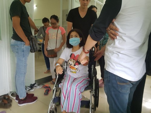 Ốc Thanh V&acirc;n l&ecirc;n tiếng sau khi Ph&ugrave;ng Ngọc Huy bị đập ph&aacute; nh&agrave; cửa, hủy show v&agrave; n&eacute;m đ&aacute; gay gắt tr&ecirc;n mạng x&atilde; hội - Ảnh 2.