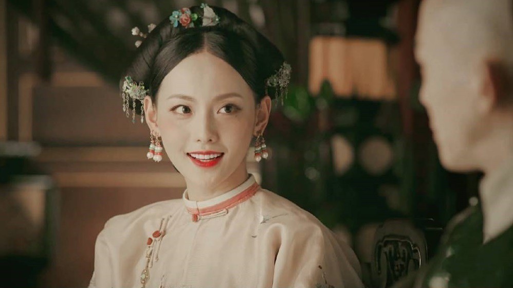 Ai khổ như &ldquo;Thuận tần&rdquo; Trương Gia Ngh&ecirc;: Hưởng dương c&oacute; 4 tập phim, c&ograve;n bị soi ra lỗi trang phục kh&oacute; đỡ? - Ảnh 3.