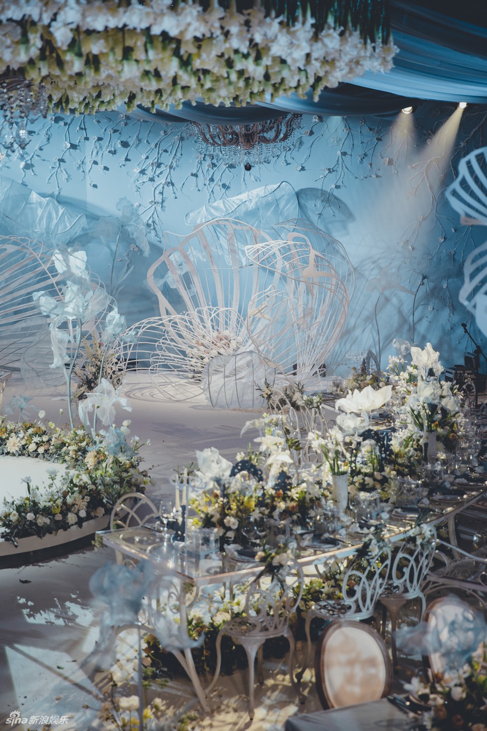 Clip Trương Hinh Dư thổn thức trong đ&aacute;m cưới cổ t&iacute;ch: Ch&acirc;n mệnh thi&ecirc;n tử của em l&agrave; anh h&ugrave;ng đ&uacute;ng nghĩa - Ảnh 8.