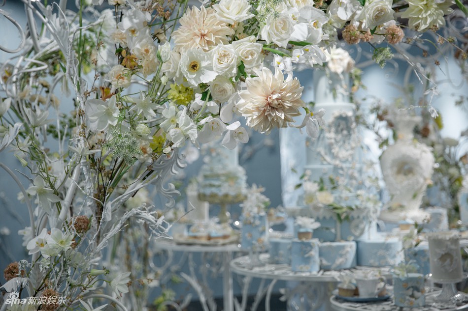 Clip Trương Hinh Dư thổn thức trong đ&aacute;m cưới cổ t&iacute;ch: Ch&acirc;n mệnh thi&ecirc;n tử của em l&agrave; anh h&ugrave;ng đ&uacute;ng nghĩa - Ảnh 15.