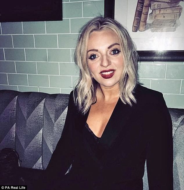 C&ocirc; g&aacute;i 26 tuổi bị ph&igrave;nh to tay ch&acirc;n bất thường v&agrave; nguy&ecirc;n nh&acirc;n lại xuất ph&aacute;t từ căn bệnh m&agrave; con g&aacute;i rất dễ mắc phải - Ảnh 4.