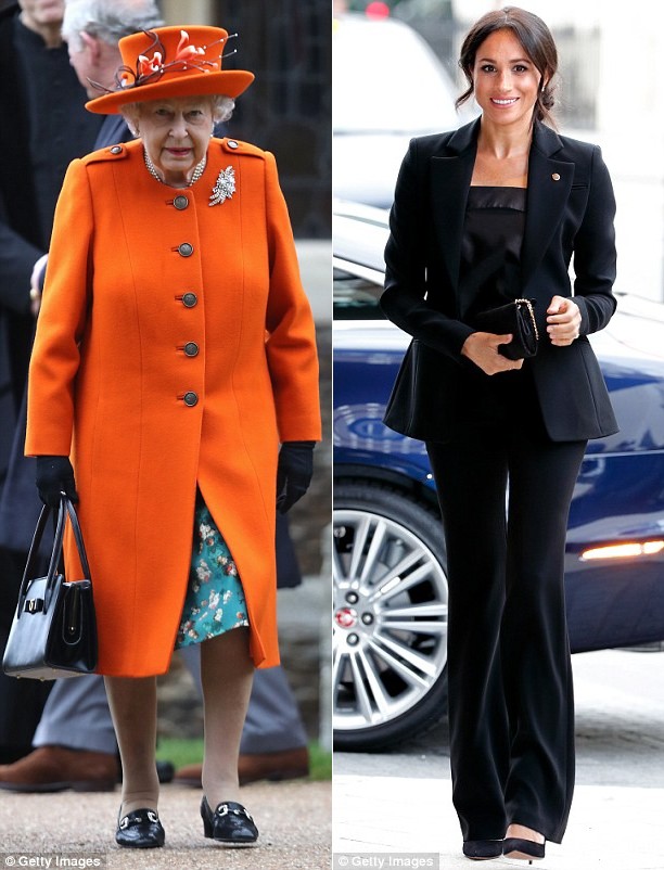 Chỉ mặc đ&uacute;ng một kiểu suốt mấy chục năm, Nữ ho&agrave;ng Anh vẫn được nhận x&eacute;t l&agrave; c&oacute; style xuất sắc hơn hẳn C&ocirc;ng nương Meghan - Ảnh 2.
