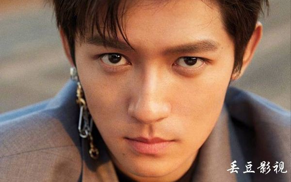 Tiểu Long Nữ phi&ecirc;n bản 2018: Xinh đẹp, kh&iacute; chất chẳng k&eacute;m cạnh Lưu Diệc Phi! - Ảnh 8.