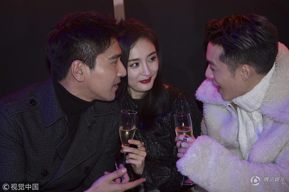 Vì đã ly hôn Lưu Khải Uy, Dương Mịch mới thả thính đồng nghiệp nam vô tư đến nhường này? - Ảnh 11. Vì đã ly hôn Lưu Khải Uy, Dương Mịch mới thả thính đồng nghiệp nam vô tư đến nhường này? - Ảnh 11.