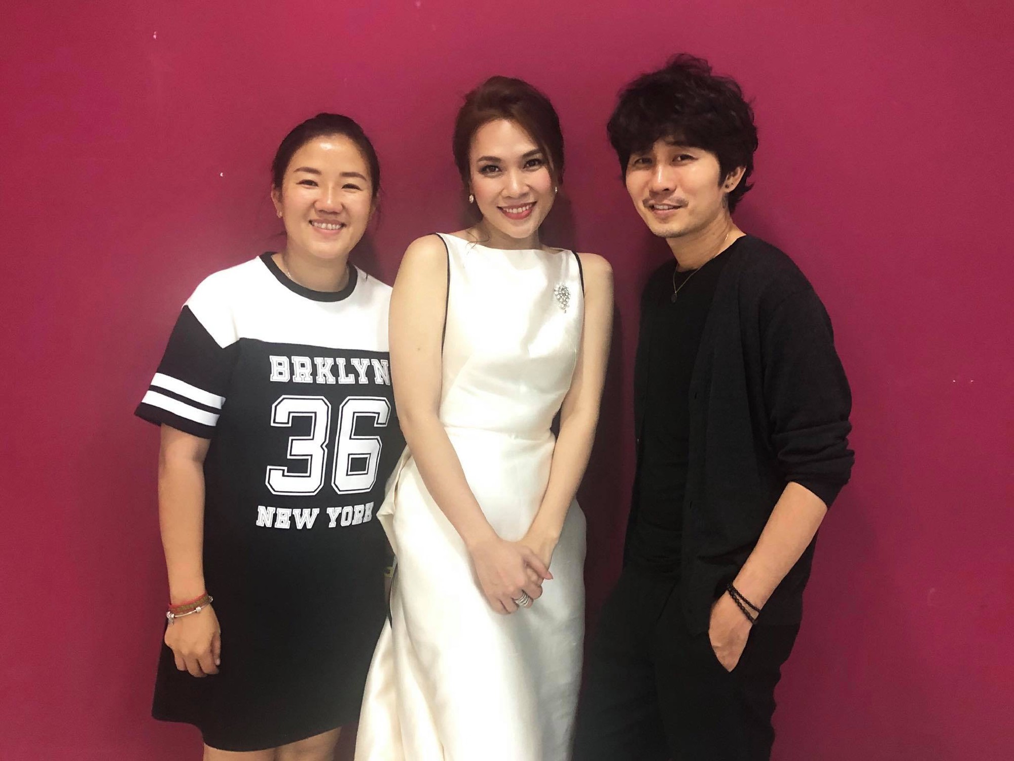 Mỹ T&acirc;m biểu diễn tr&ecirc;n s&acirc;n khấu xứ H&agrave;n khiến ai cũng xao xuyến v&igrave; makeup mỏng nhẹ như sương v&agrave; đẹp xuất sắc - Ảnh 5.