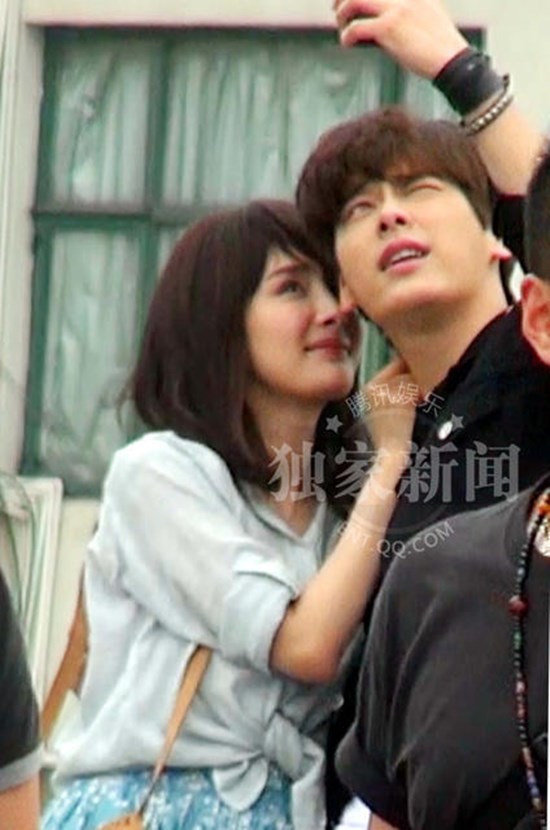 Vì đã ly hôn Lưu Khải Uy, Dương Mịch mới thả thính đồng nghiệp nam vô tư đến nhường này? - Ảnh 7. Vì đã ly hôn Lưu Khải Uy, Dương Mịch mới thả thính đồng nghiệp nam vô tư đến nhường này? - Ảnh 7.