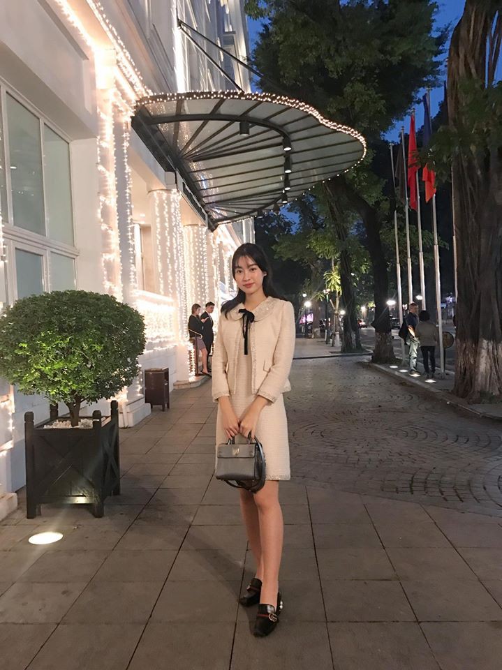 Nhiều Hoa hậu c&oacute; nguy&ecirc;n tủ đồ hiệu tiền tỷ, Đỗ Mỹ Linh chỉ khi&ecirc;m tốn mua 7 chiếc t&uacute;i, d&ugrave;ng đi d&ugrave;ng lại suốt thời gian qua - Ảnh 2.