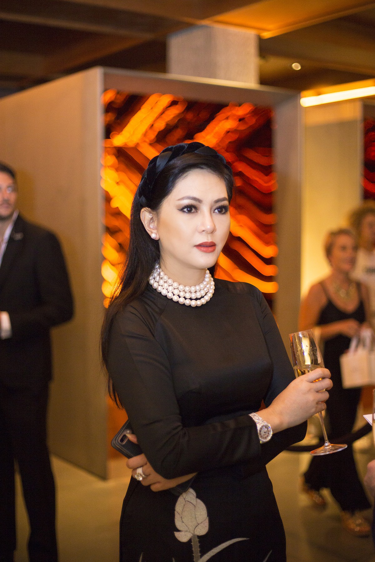 Những b&agrave; mẹ chồng quyền lực, sở hữu khối t&agrave;i sản kếch x&ugrave; của d&agrave;n mỹ nh&acirc;n nổi tiếng Vbiz - Ảnh 2.