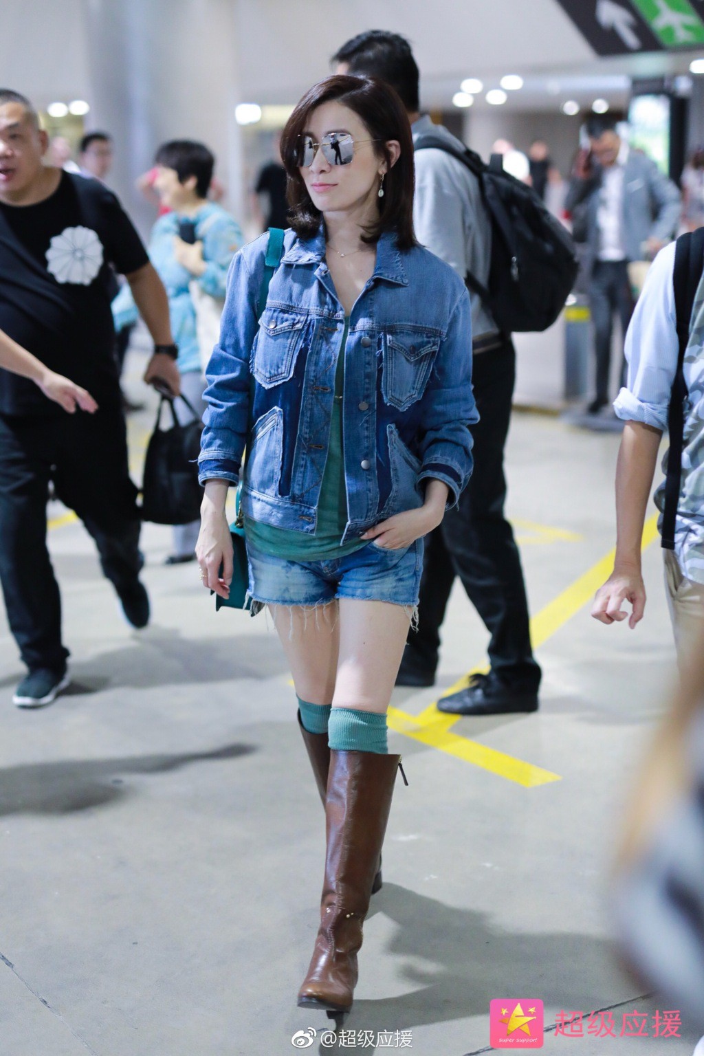 Nh&agrave;n Phi Xa Thi Mạn khoe nhan sắc l&atilde;o ho&aacute; ngược kh&oacute; tin ở tuổi 43 - Ảnh 2.