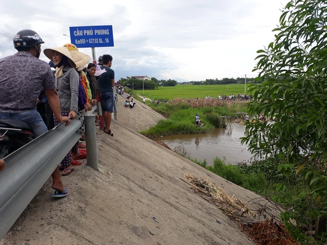 Mẹ gửi &ocirc;ng b&agrave; ngoại tr&ocirc;ng hộ, b&eacute; trai 2 tuổi đột nhi&ecirc;n mất t&iacute;ch b&iacute; ẩn - Ảnh 1.
